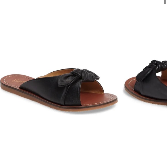 (NEW) Black Leather Sechelles ✨moonlight slides✨ - Picture 5 of 6